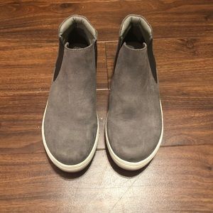 coconuts by matisse sneaker. size 7.5